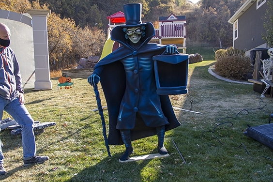 Hatbox Ghost outside next to human