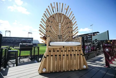 Sports Thrones Gallery